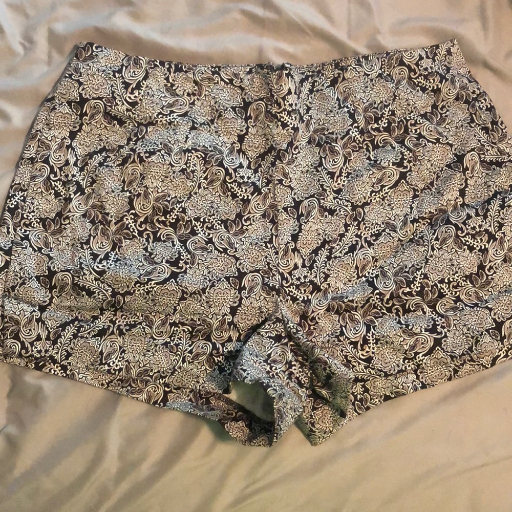 Patterned shorts